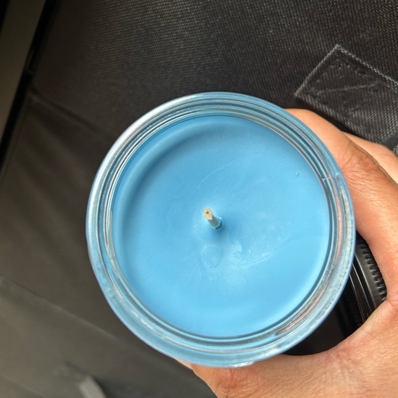 Bath and Body Works Blue Raspberry Snow Cone Single Wick Candle NWT - Picture 2 of 3